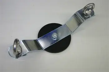 Magnethalter mit 2 Spurschrauben und 2 Ringen für 4000A X2 Leuchten