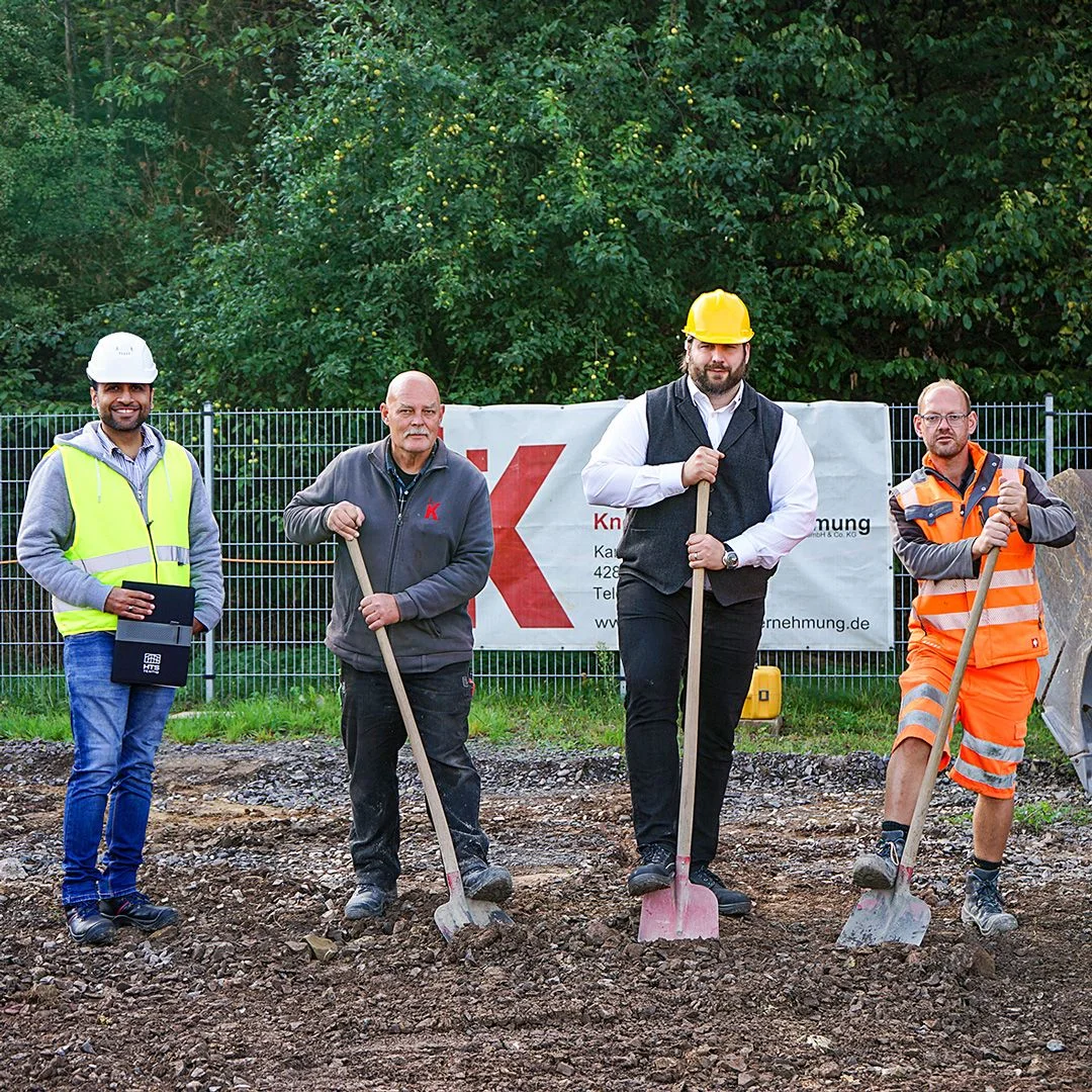SETOLITE wächst: Spatenstich für die neue Lagerhalle in Hückeswagen